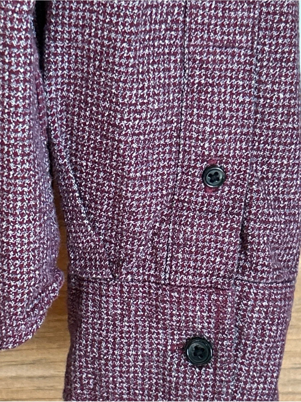 Old Navy Slim Fit Coupe Long Sleeve Heathered Burgundy Teens Size XL Button Down